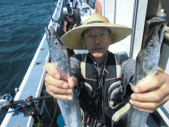 タチウオ釣れ盛る・・・