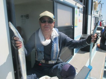 タチウオの大群伊良湖沖に居座る・・・